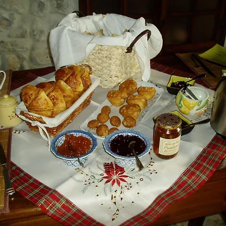 La Maison D'euterpe Nocleg ze śniadaniem 4*