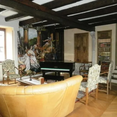 La Maison D'euterpe Nocleg ze śniadaniem 4*